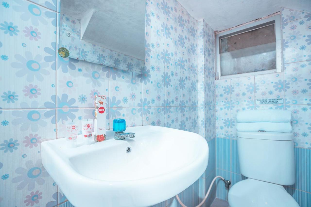 ג'קרטה Oyo 383 Env Residence מראה חיצוני תמונה
